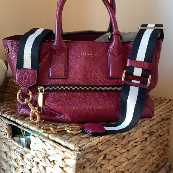 MARC JACOBS TOTE WITH STRAP - Picture 3 of 7